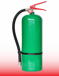 se enfoca en fuegos de Clase A (combustibles sólidos como madera y tela) mediante el enfriamiento y la sofocación